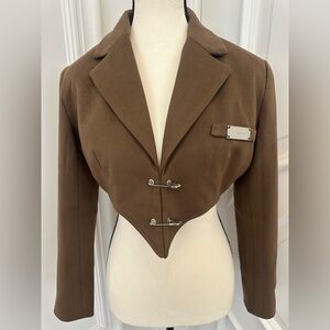 Chic Cropped Brown Blazer with Silver Safety Pin Accents (Size Small)